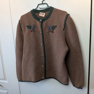 VTG ASTRIFA Women 100% Wool Cardigan Size 44 = 12-14 US Brown Green Colors